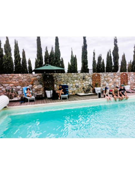 Learn and discover French with a teacher near the pool in South France
